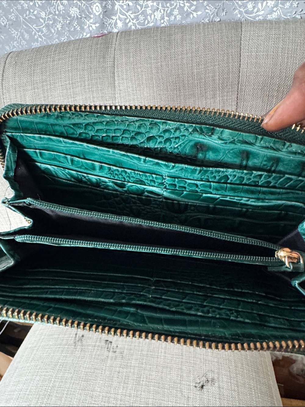 Brahmin Emerald Green Croc-Embossed Zip Wallet - Picture 4 of 5